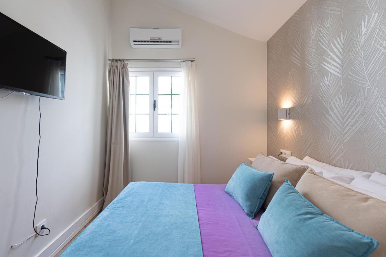 Homeforguest Modern And New Beachfront Apartment La Oliva Kültér fotó