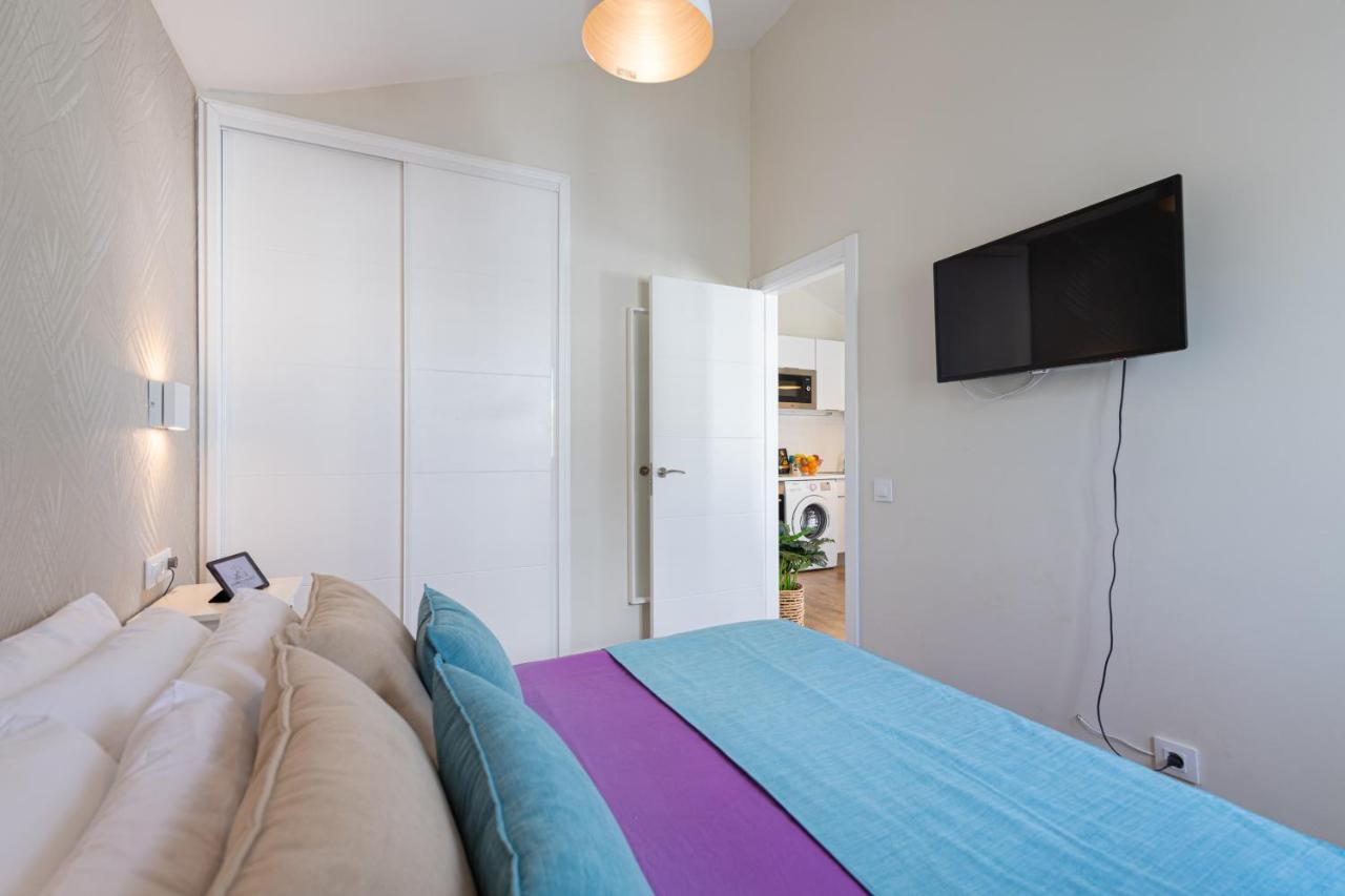 Homeforguest Modern And New Beachfront Apartment La Oliva Kültér fotó