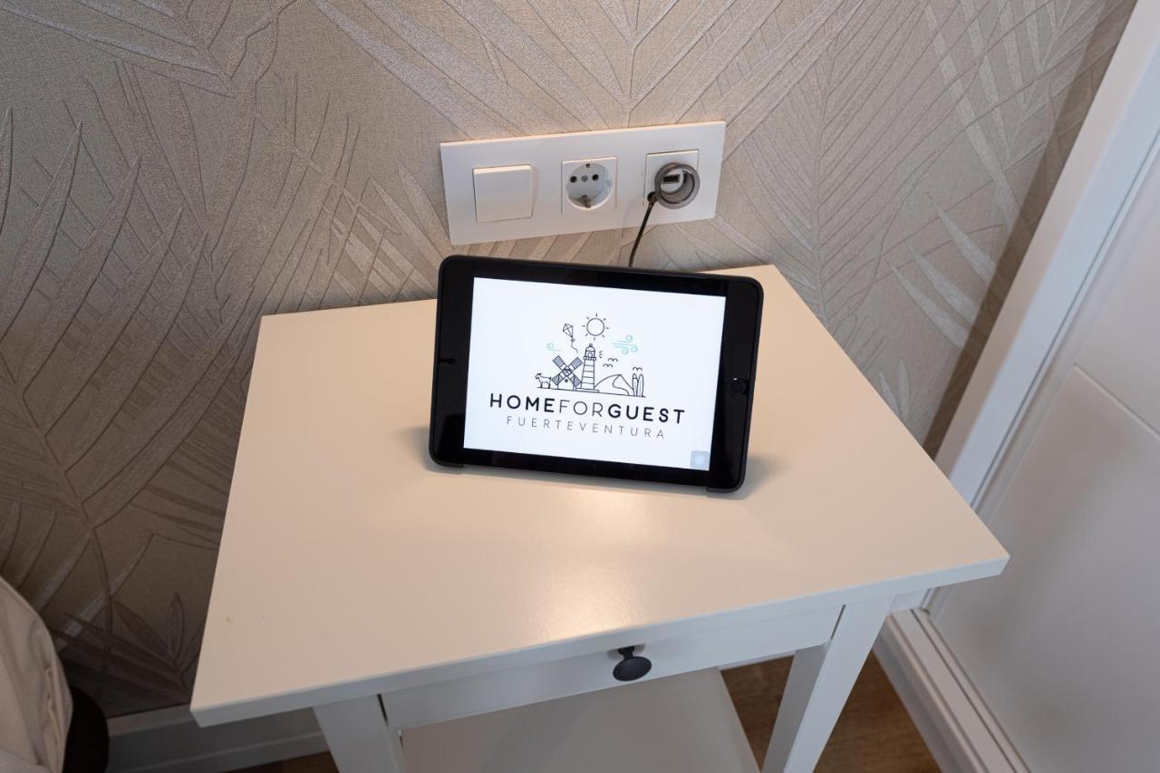 Homeforguest Modern And New Beachfront Apartment La Oliva Kültér fotó