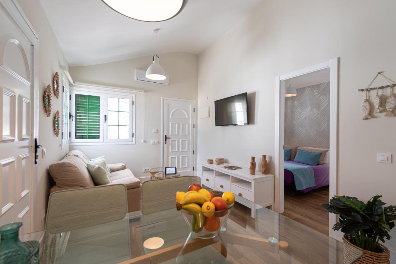 Homeforguest Modern And New Beachfront Apartment La Oliva Kültér fotó
